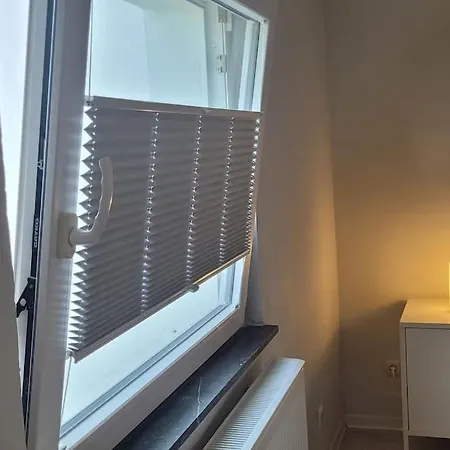 Berg Messe Og, 2 Zimmer, Homeoffice, W-lan * 베르기슈글라트바흐