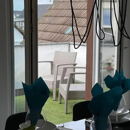 Berg Messe Og, 2 Zimmer, Homeoffice, W-lan 아파트