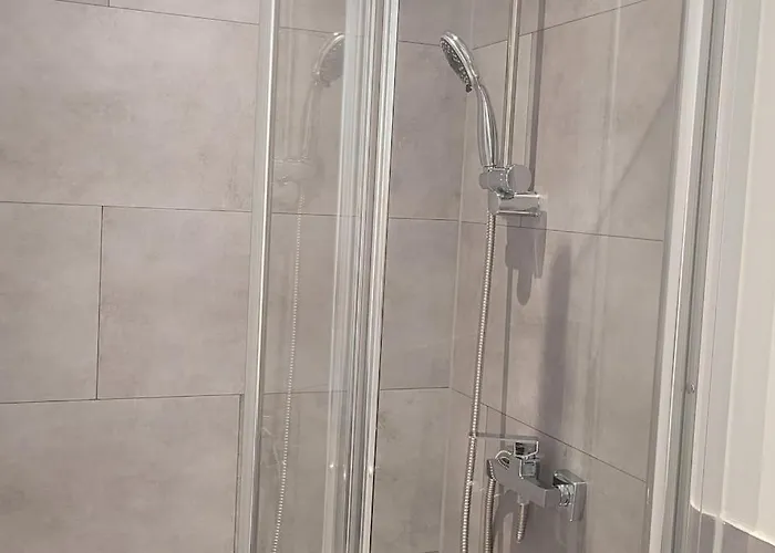 Berg Messe Og, 2 Zimmer, Homeoffice, W-lan