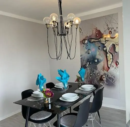 Berg Messe Og, 2 Zimmer, Homeoffice, W-lan